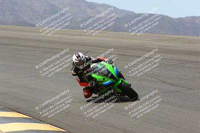 media/Apr-10-2022-SoCal Trackdays (Sun) [[f104b12566]]/Bowl (11am)/